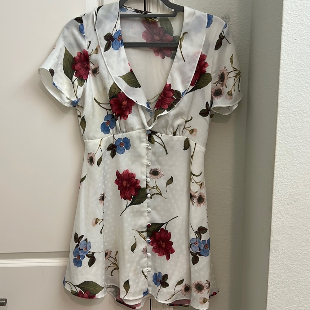 Show me your mumu barely worn summer dress.